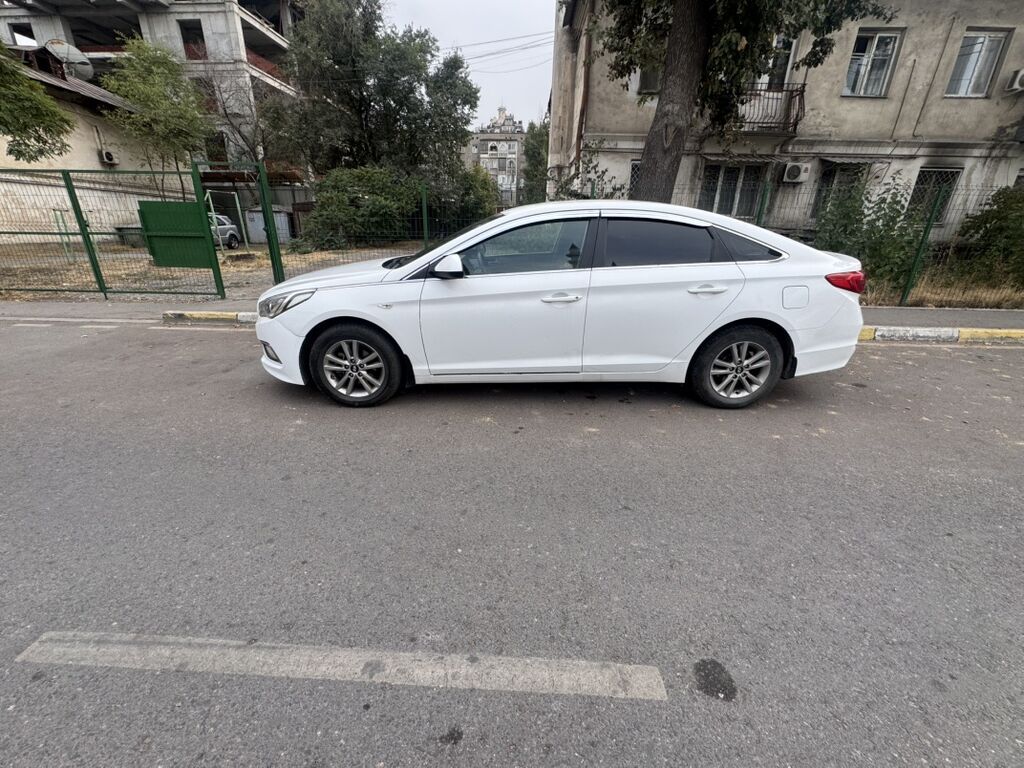 Hyundai Sonata: 2017 г., 2 л, Автомат, Газ, Седан: фото 4
