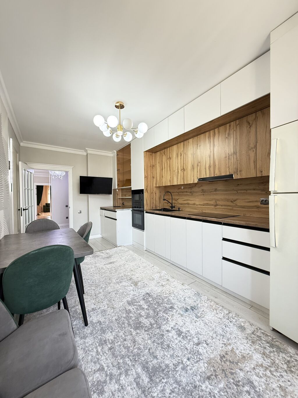 4 комнаты, 140 м², 12 мкр Элитка, 13 этаж, Евроремонт: фото 5