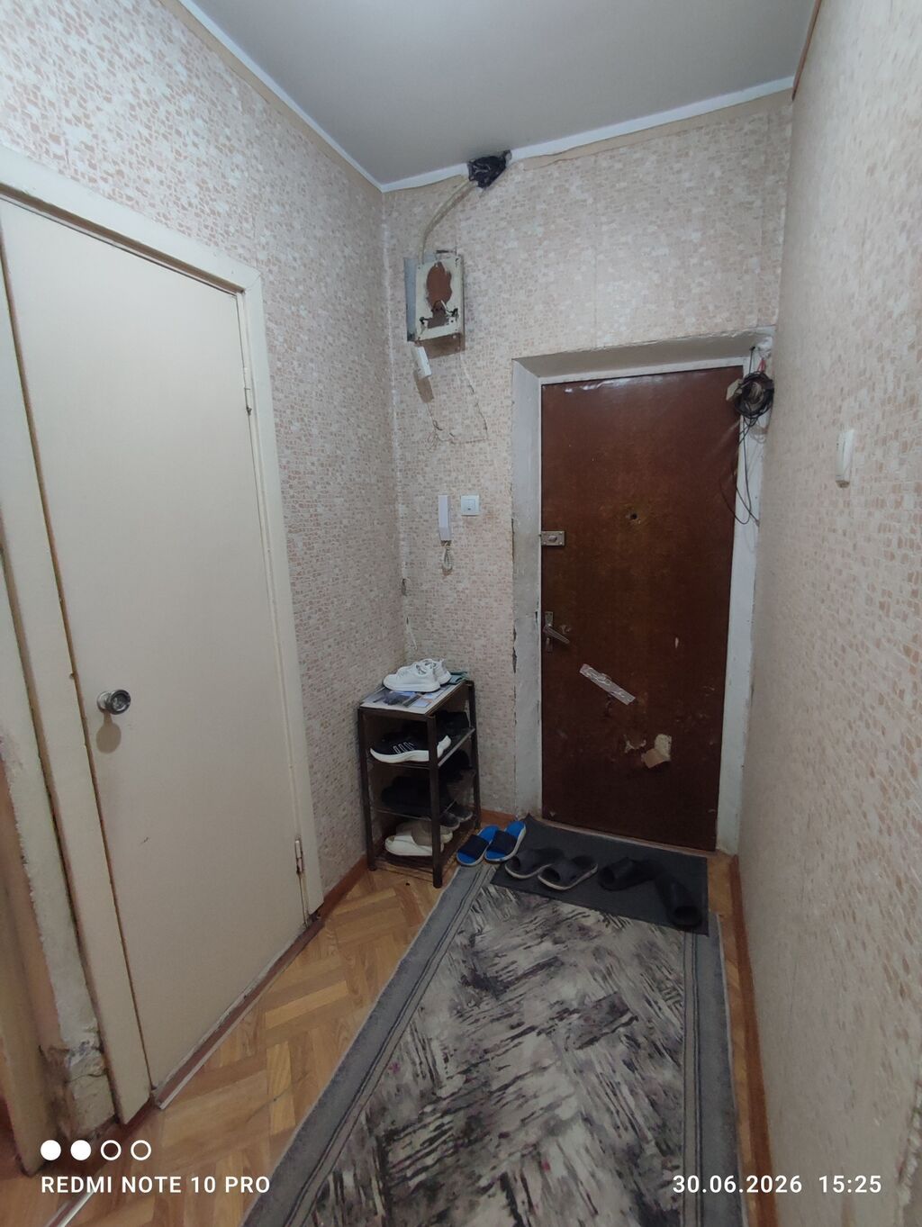 3 комнаты, 72 м², Тунгуч мкр 106 серия, 1 этаж, Старый ремонт: фото 3