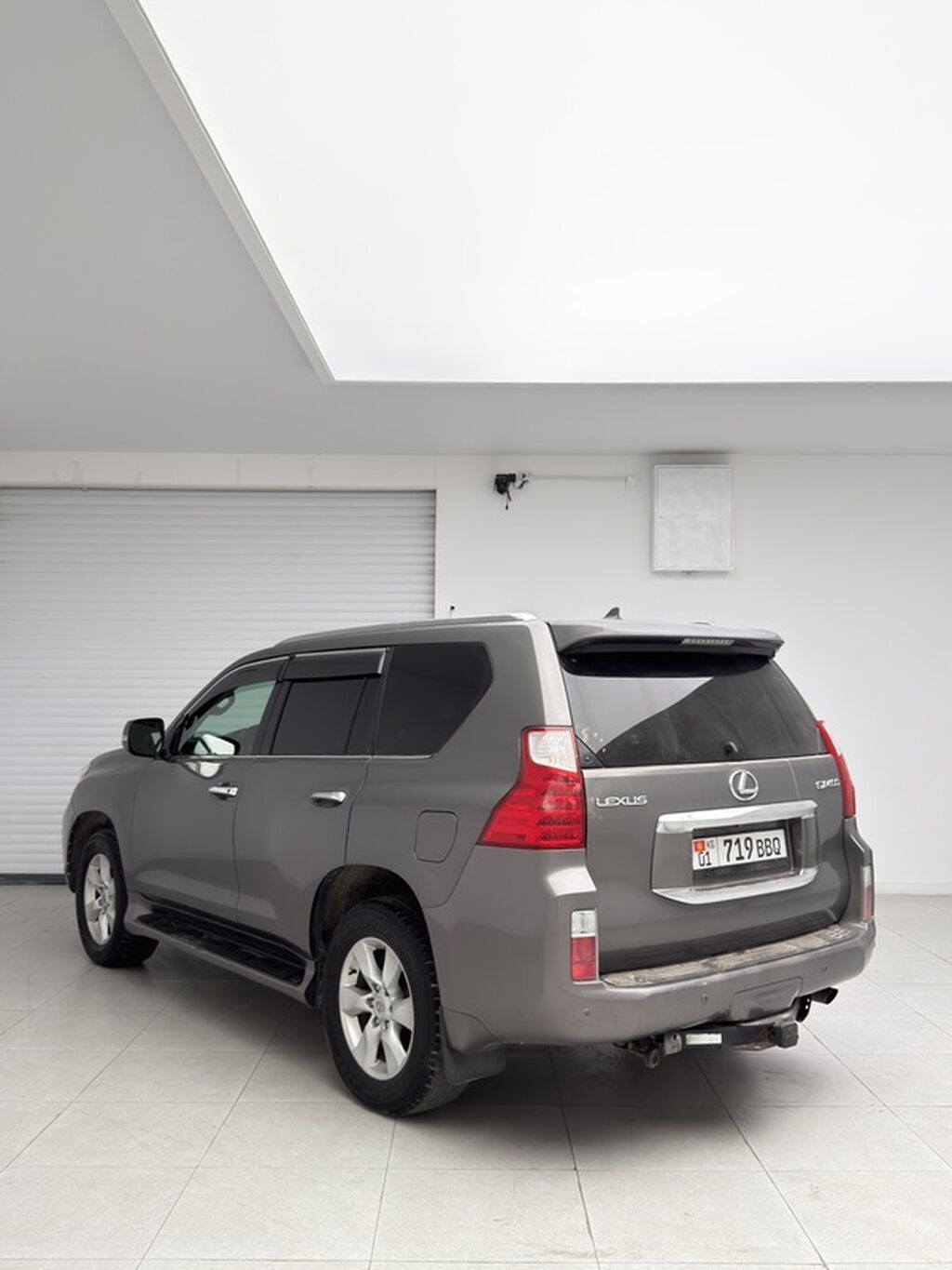 Lexus GX: 2010 г., 4.6 л, Автомат, Бензин, Внедорожник: фото 4