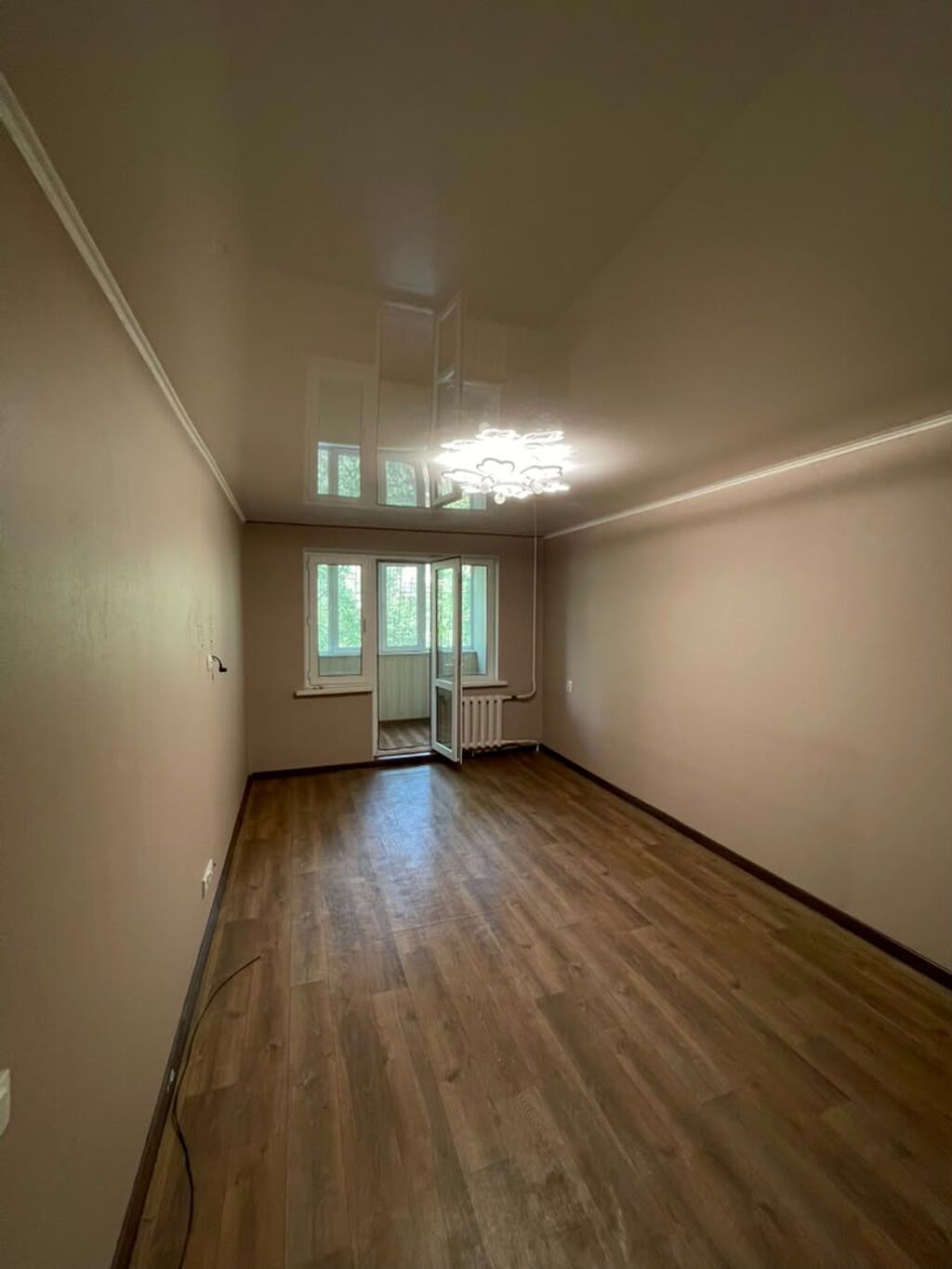 3 комнаты, 58 м², 6 мкр 104 серия, 2 этаж, Косметический ремонт: фото 1