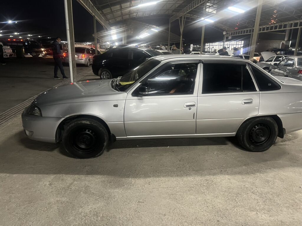 Daewoo Nexia: 2010 г., 1.6 л, Механика, Бензин, Седан: фото 7