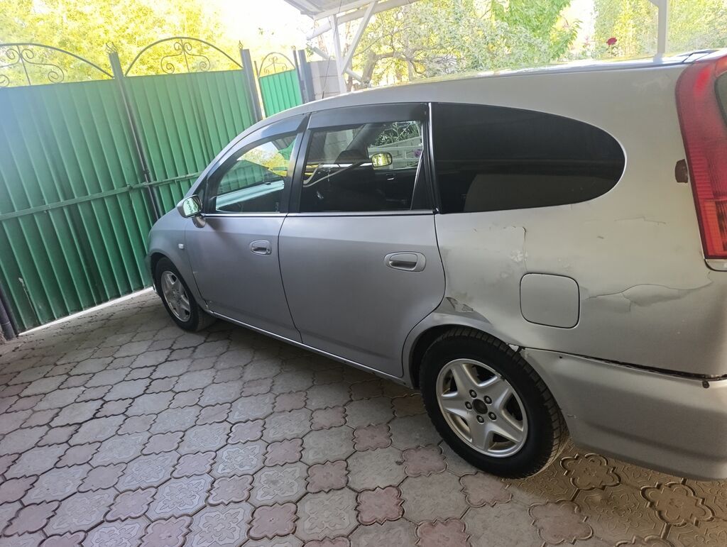 Honda Stream: 2002 г., 2 л, Автомат, Бензин, Минивэн: фото 6