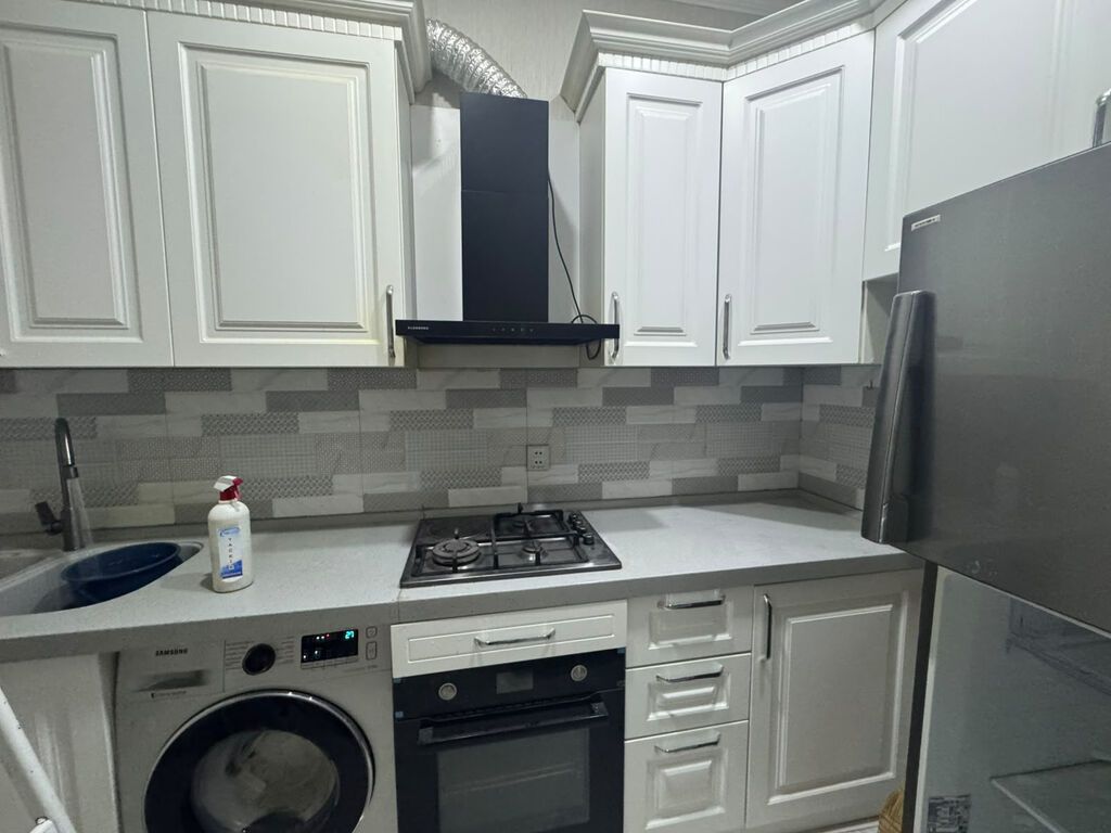 🏡 **İTALİYA DOSTLUĞU PARKININ YANINDA 3 OTAQLI MƏNZİL KİRAYƏ VERİLİR**