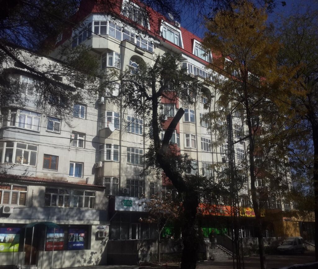 5 комнат, 300 м², Золотой квадрат Элитка, 3 этаж, Старый ремонт