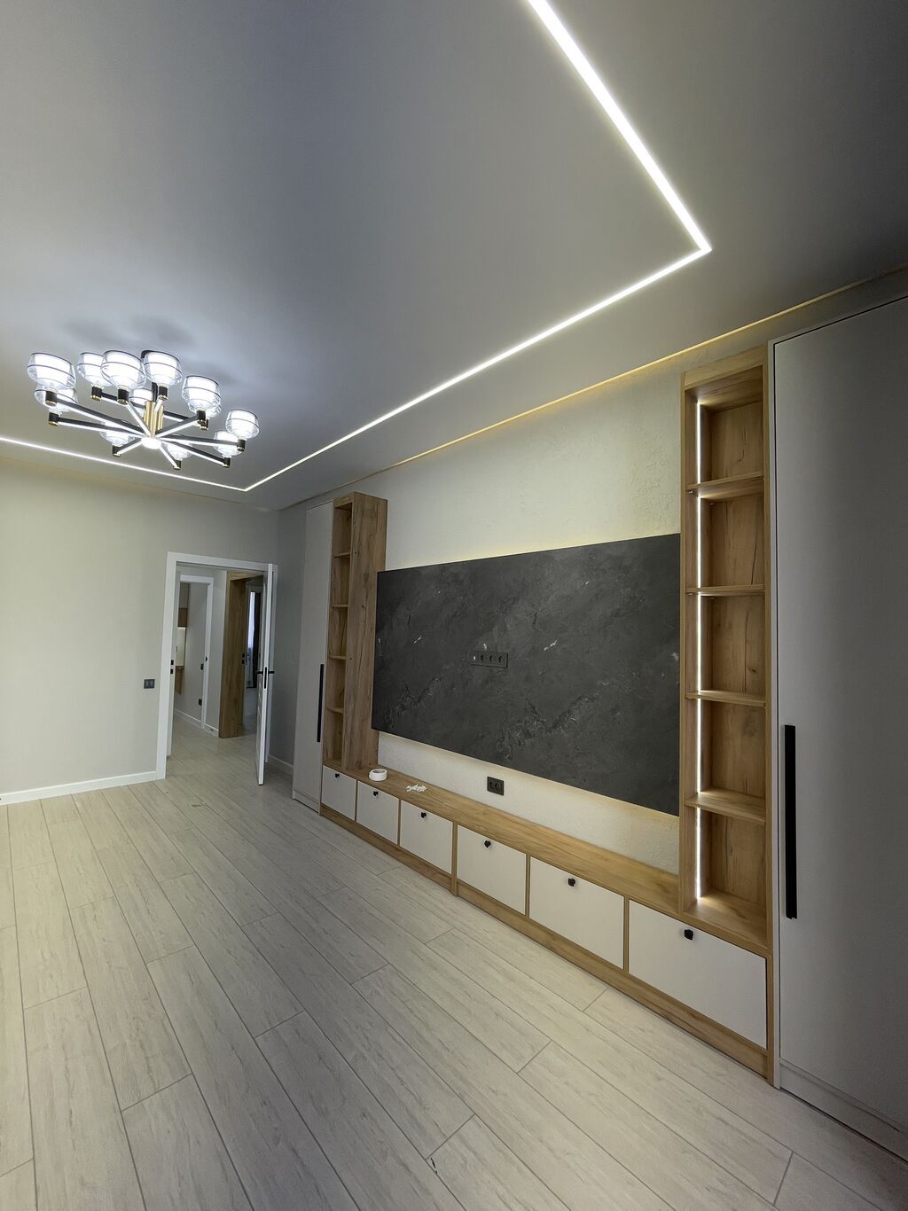 3 комнаты, 83 м², 106 серия улучшенная, 2 этаж, Дизайнерский ремонт