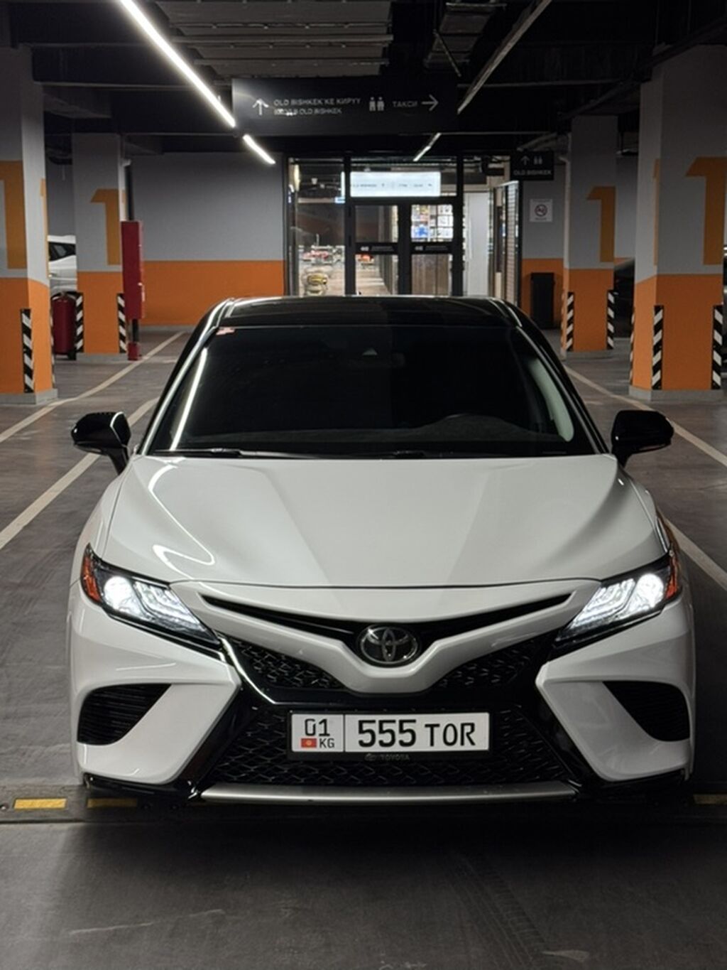 Toyota Camry: 2019 г., 2.5 л, Автомат, Бензин, Седан: фото 1