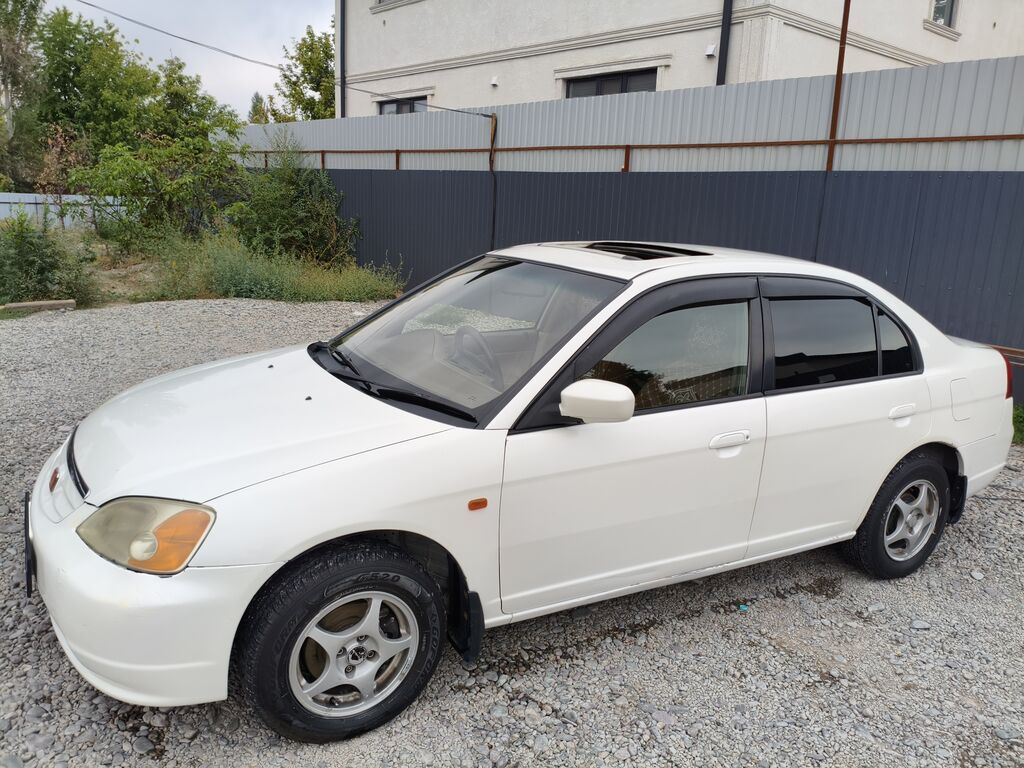 Honda Civic: 2002 г., 1.5 л, Автомат, Бензин, Седан: фото 2