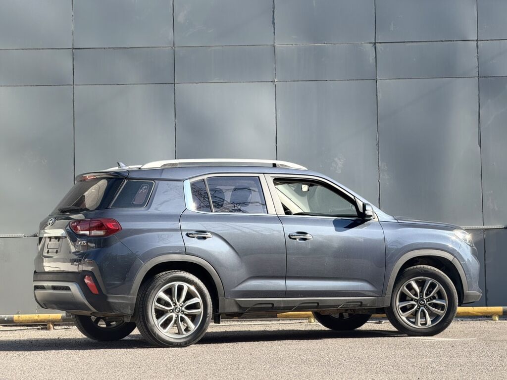 Hyundai ix35: 2019 г., 2 л, Автомат, Бензин, Кроссовер: фото 2