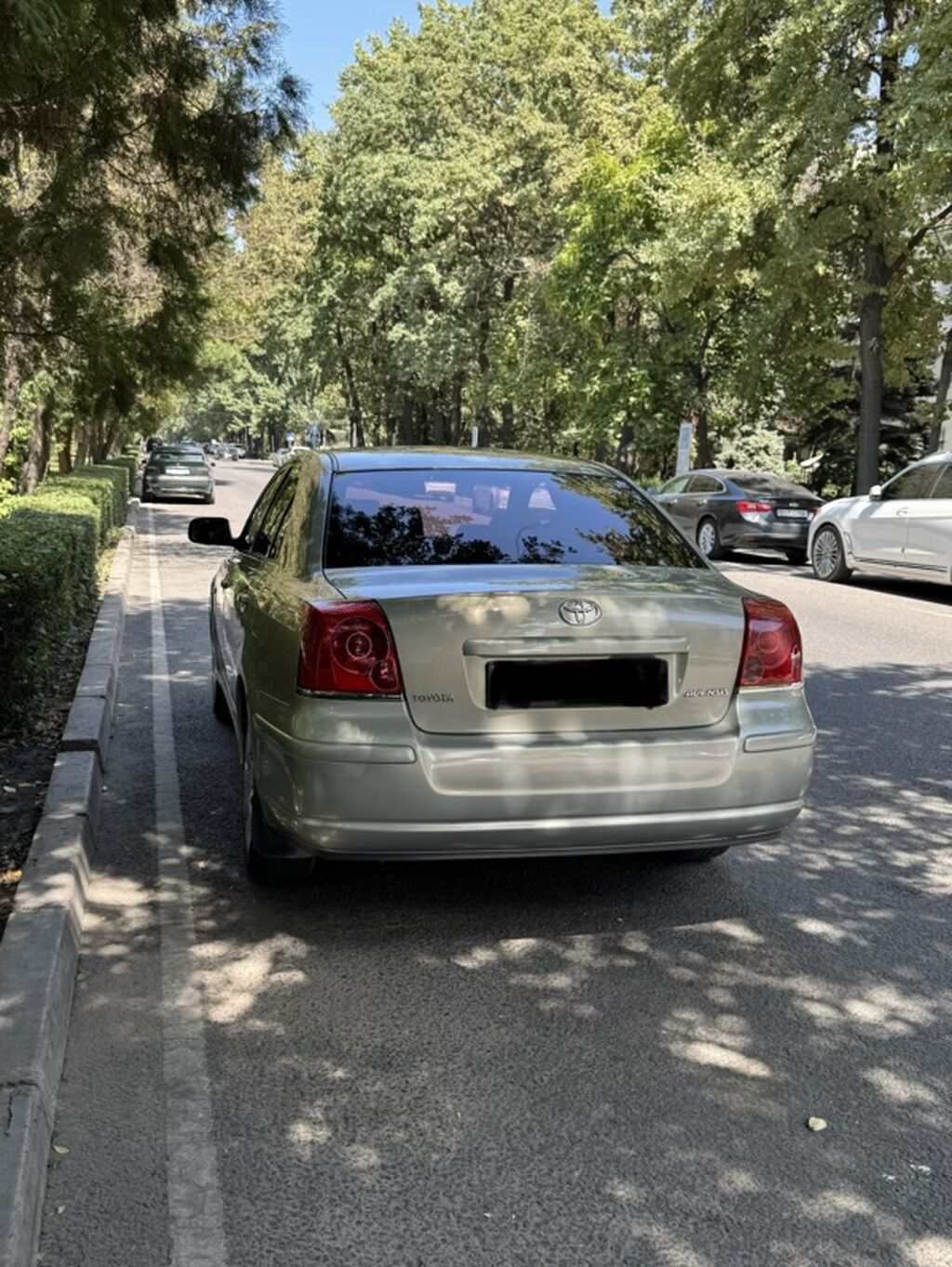 Toyota Avensis: 2006 г., 2.4 л, Автомат, Бензин, Седан: фото 5