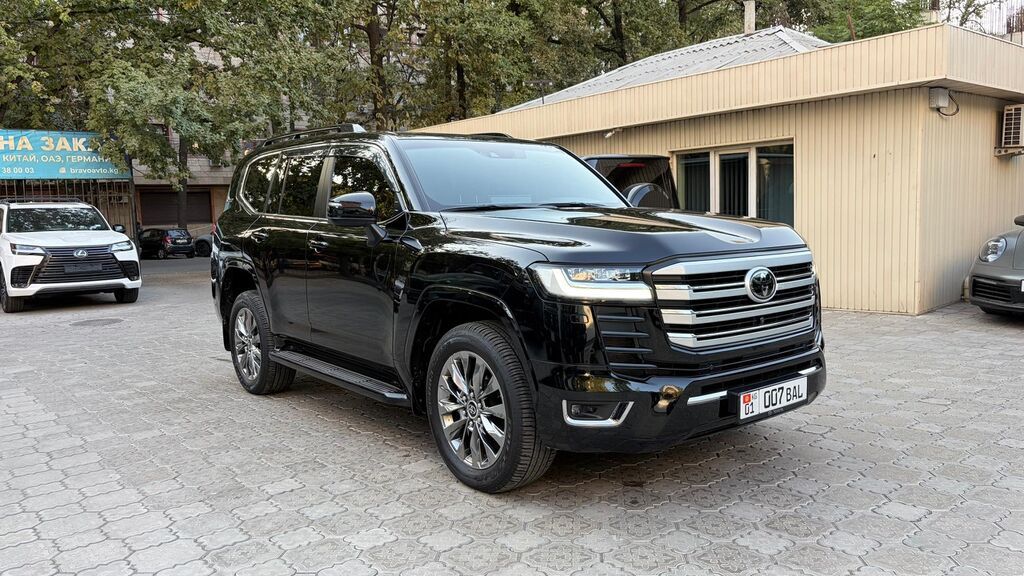 Toyota Land Cruiser: 2022 г., 3.5 л, Автомат, Бензин, Внедорожник: фото 2