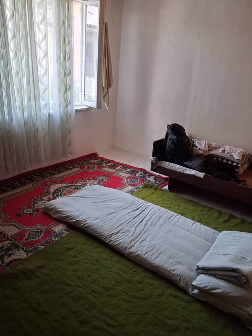 Комната берилет . Чогуу жашаганга 1 бала керек ичпеген чекпеген: фото 2
