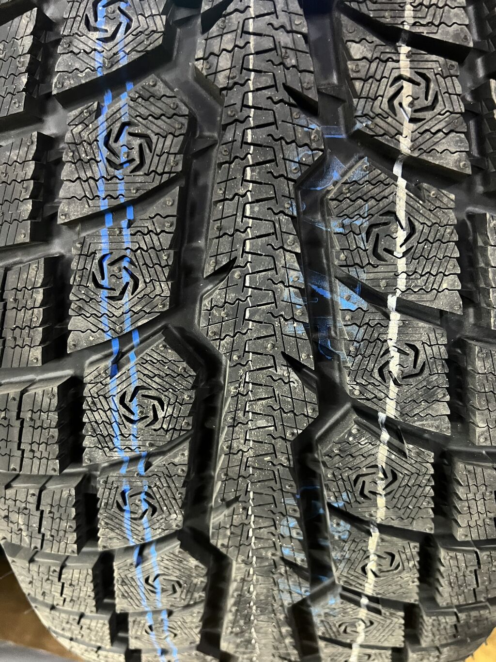 Зимняя японская шина. Фирма Toyo made: 1250 USD Шины | Бишкек ...