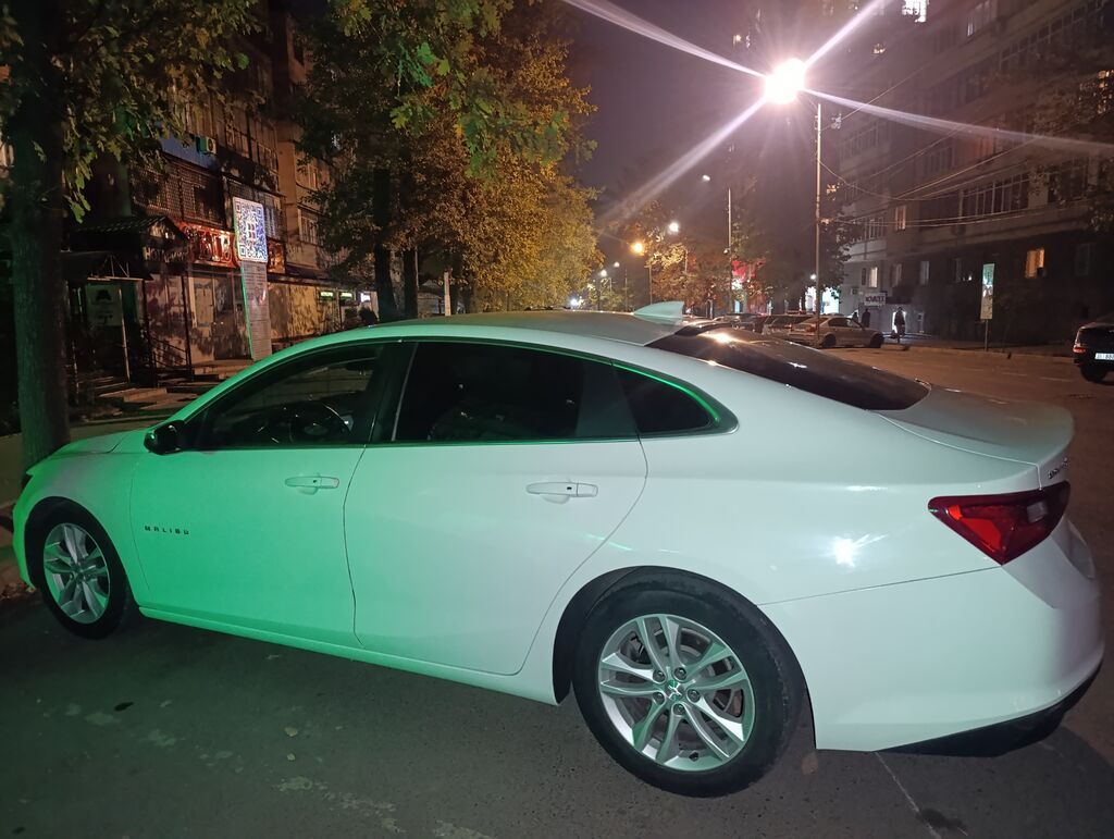Chevrolet Malibu: 2017 г., 1.5 л, Автомат, Бензин, Седан: фото 1