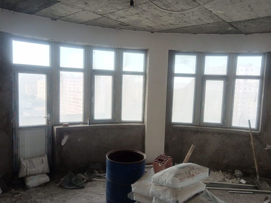 3 otaqlı, Yeni tikili, 145 kv. m