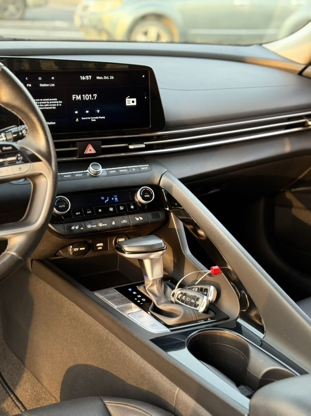 Hyundai Elantra: 2022 г., 1.6 л, Вариатор, Гибрид, Седан: фото 8
