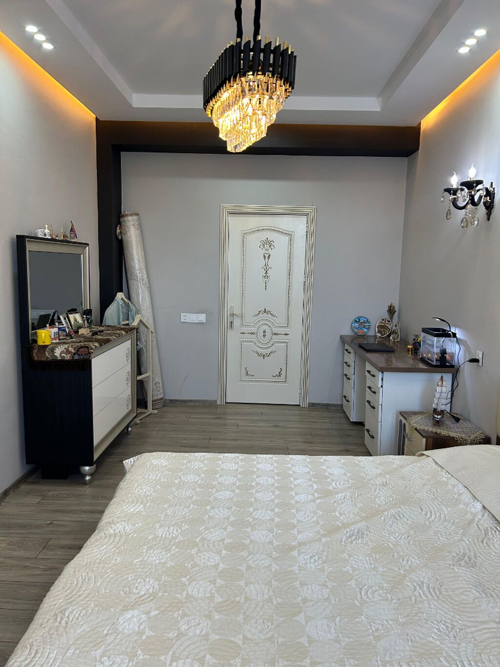 4 otaqlı, Yeni tikili, 226 kv. m