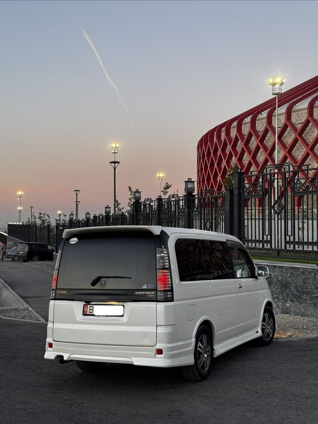 Honda Stepwgn: 2004 г., 2 л, Автомат, Бензин, Минивэн: фото 4