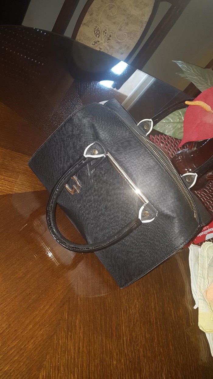 Ostalo: Guess original torba TOP na lalafo.rs Guess original torba TOP - Nis