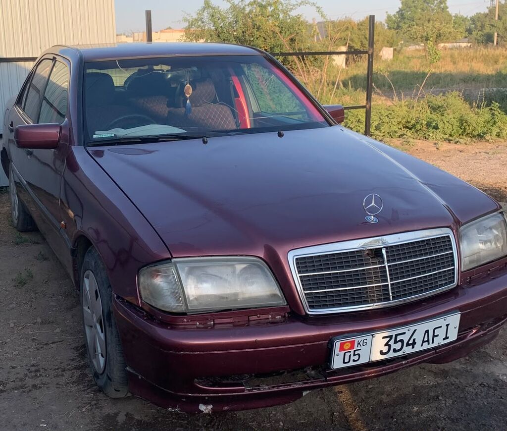 Mercedes-Benz C-Class: 1996 г., 2 л, Автомат, Бензин, Седан: фото 2
