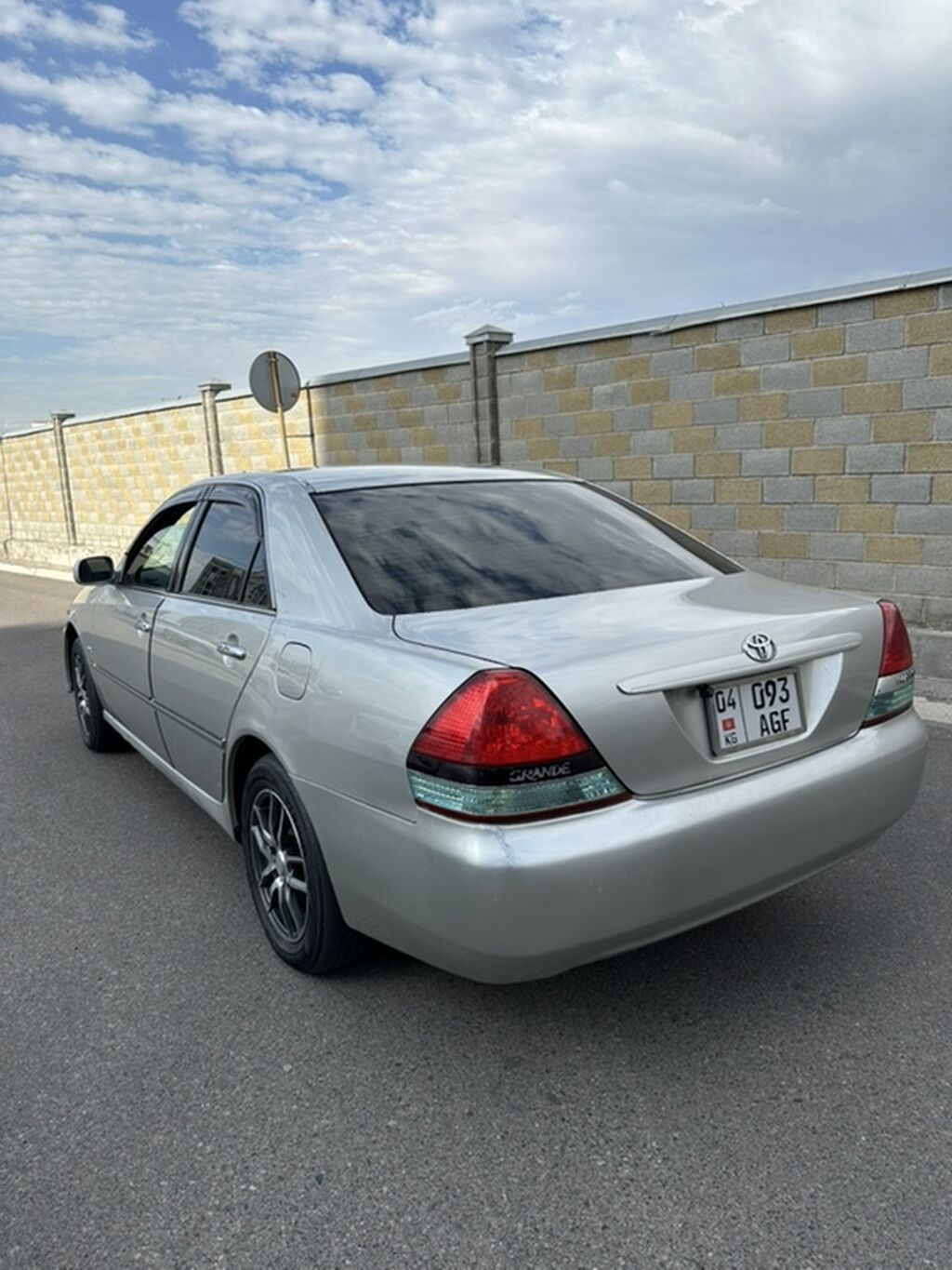 Toyota Mark II: 2003 г., 2 л, Автомат, Бензин, Седан: фото 4
