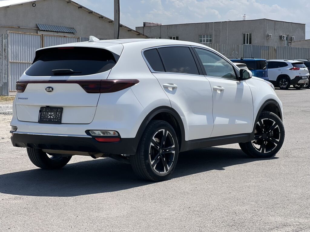 Kia Sportage: 2021 г., 2.4 л, Автомат, Бензин, Кроссовер: фото 5