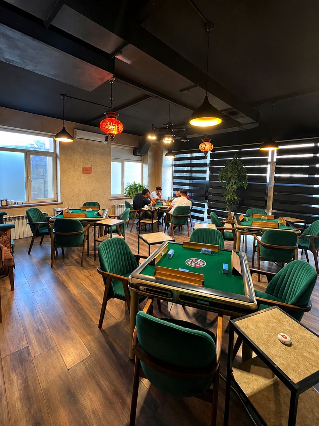 8 Noyabr metrosuna yaxın hazır Çay Evi – icarəyə! • Lokasiya: 8