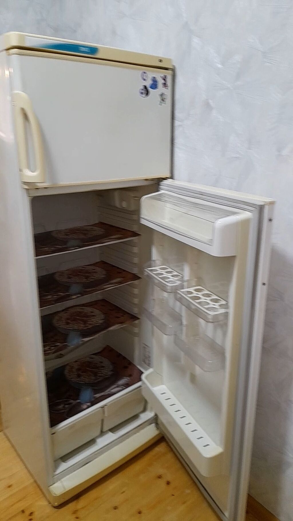 MİNGƏÇEVİRDƏ EMBAVOD MEBELİN YANINDA Kirayə üçün həyət evi var