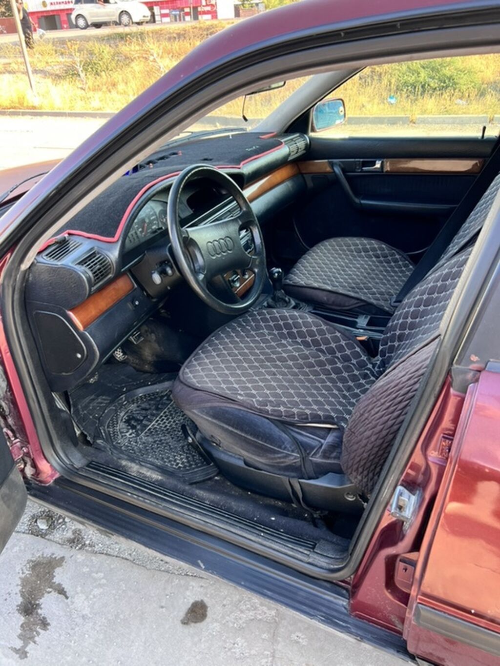 Audi 100: 1993 г., 2.8 л, Механика, Газ, Седан: фото 8