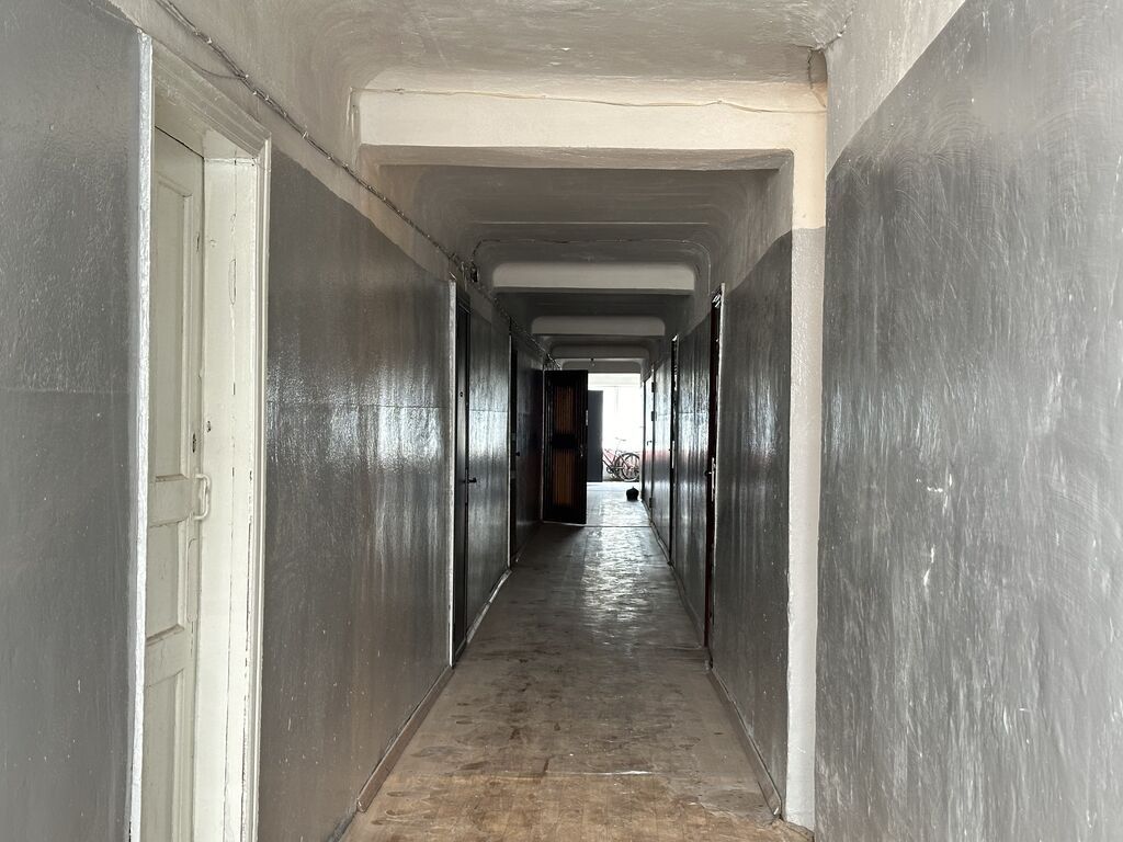 Срочно продаю 1 ком. кв. 30м², 51т.с.$ 10 мкр., ул. Байтик Баатыра: фото 4