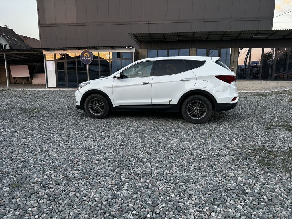 Hyundai Santa Fe: 2017 г., Бензин, Кроссовер: фото 4