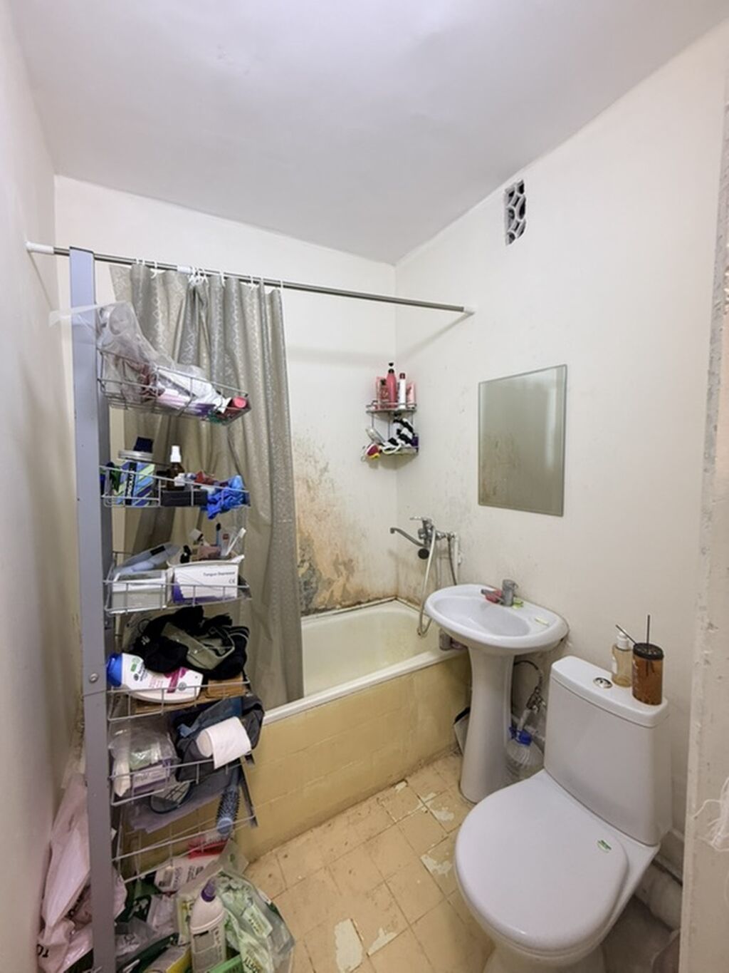 1 комната, 35 м², 12 мкр 106 серия, 6 этаж, Старый ремонт: фото 4