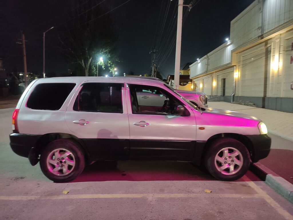Mazda Tribute: 2002 г., 2 л, Механика, Бензин, Кроссовер: фото 4