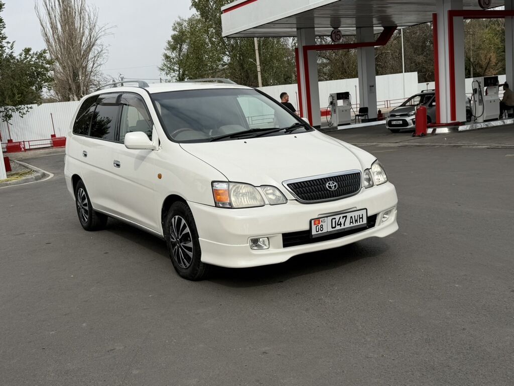 Toyota Gaia: 2001 г., 2 л, Автомат, Бензин, Минивэн: фото 4