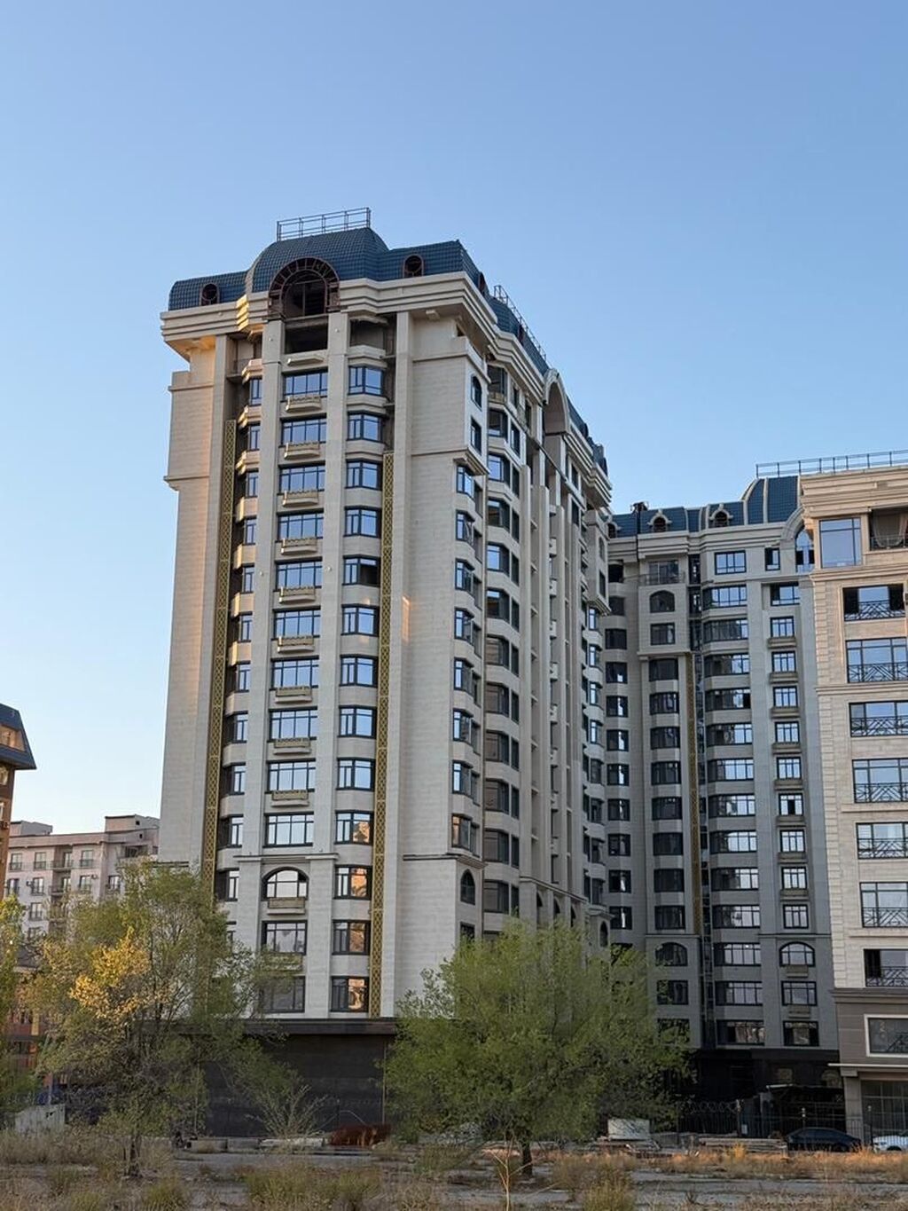 3 комнаты, 132 м², Элитка, 13 этаж, ПСО (под самоотделку)