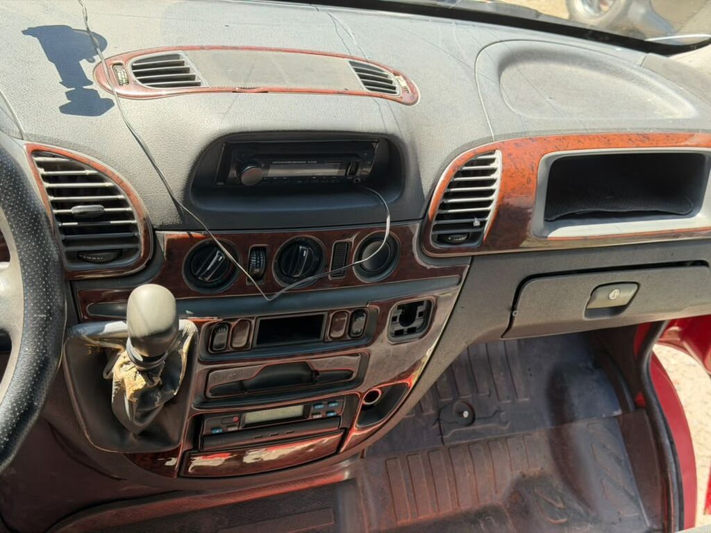 Mercedes-Benz Спринтер: 2003 г., 2.2 л, Механика, Дизель, Фургон: фото 8