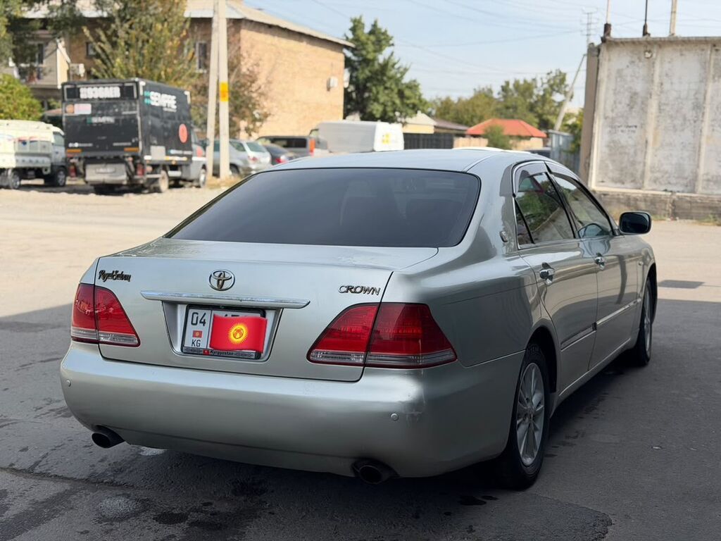 Toyota Crown: 2004 г., 3 л, Автомат, Бензин, Седан: фото 4