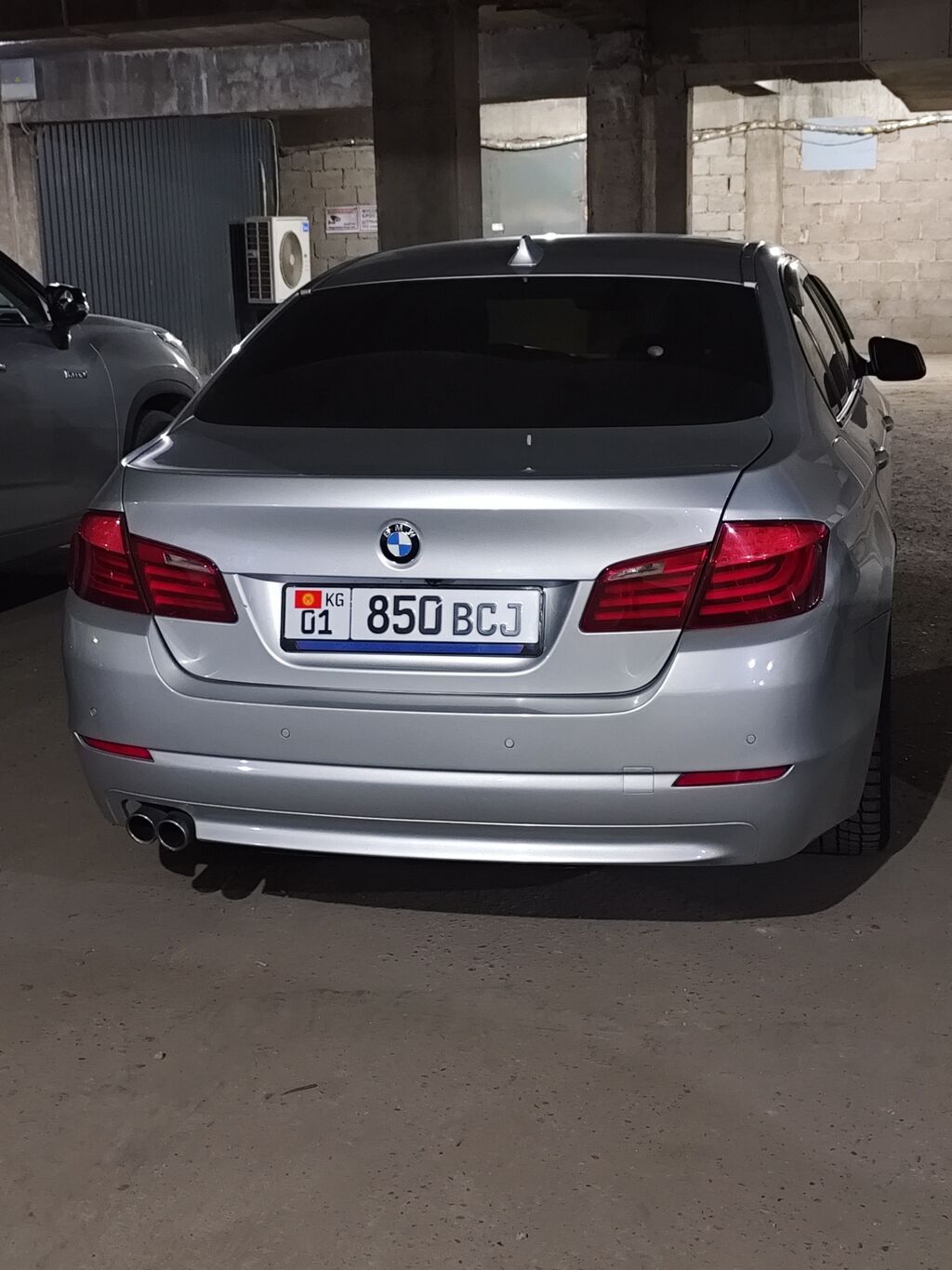 BMW 5 series: 2010 г., 3 л, Автомат, Бензин, Седан: фото 3