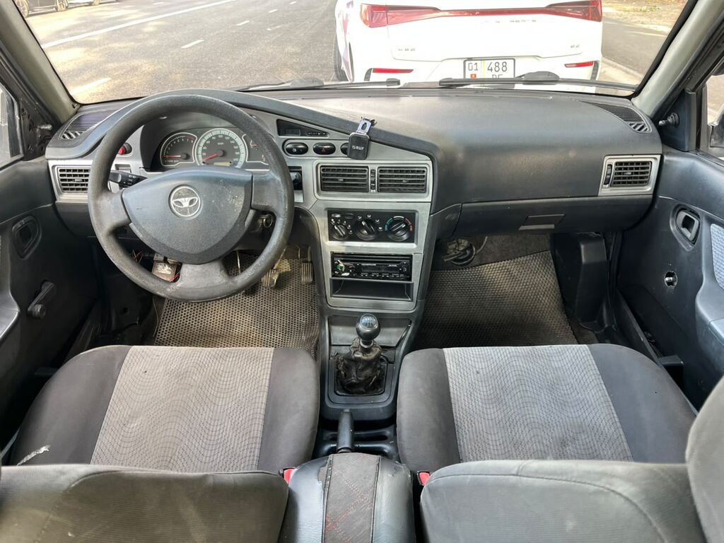Daewoo Nexia: 2009 г., 1.5 л, Механика, Бензин, Седан: фото 5