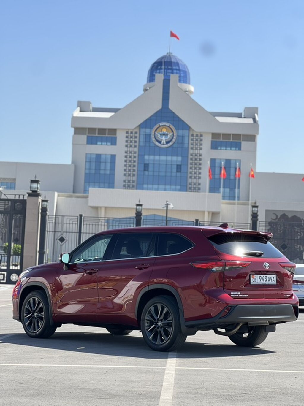 Toyota Highlander: 2020 г., 3.5 л, Автомат, Бензин, Кроссовер: фото 3