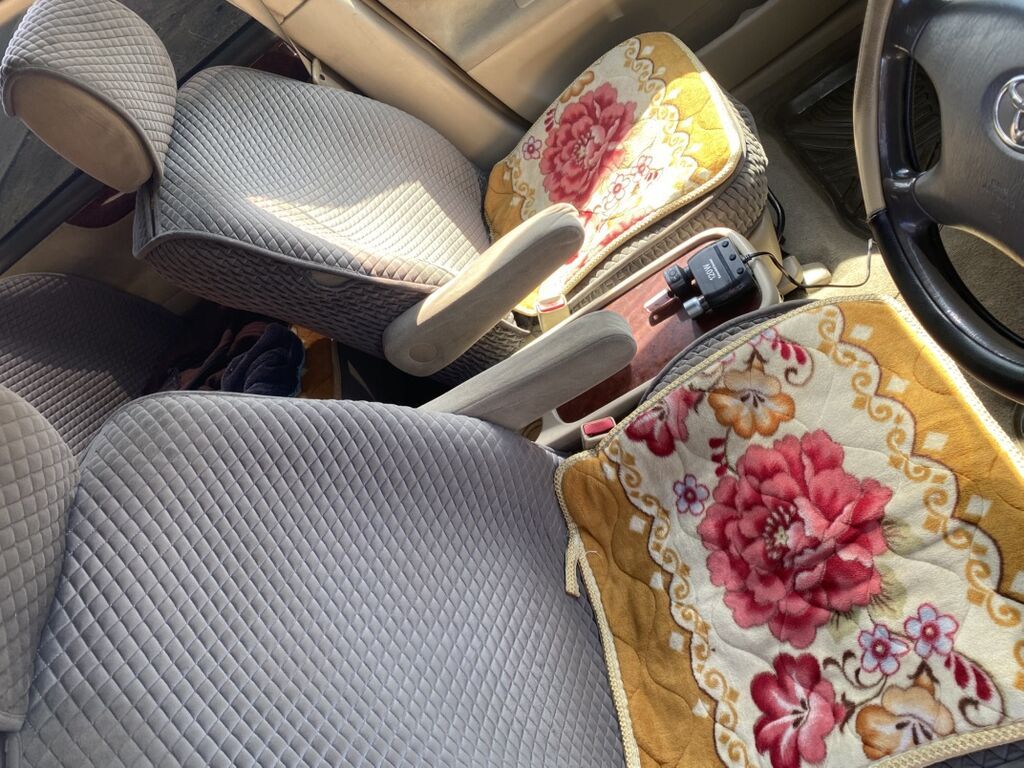 Toyota Ipsum: 2001 г., 2.4 л, Автомат, Бензин, Минивэн: фото 7