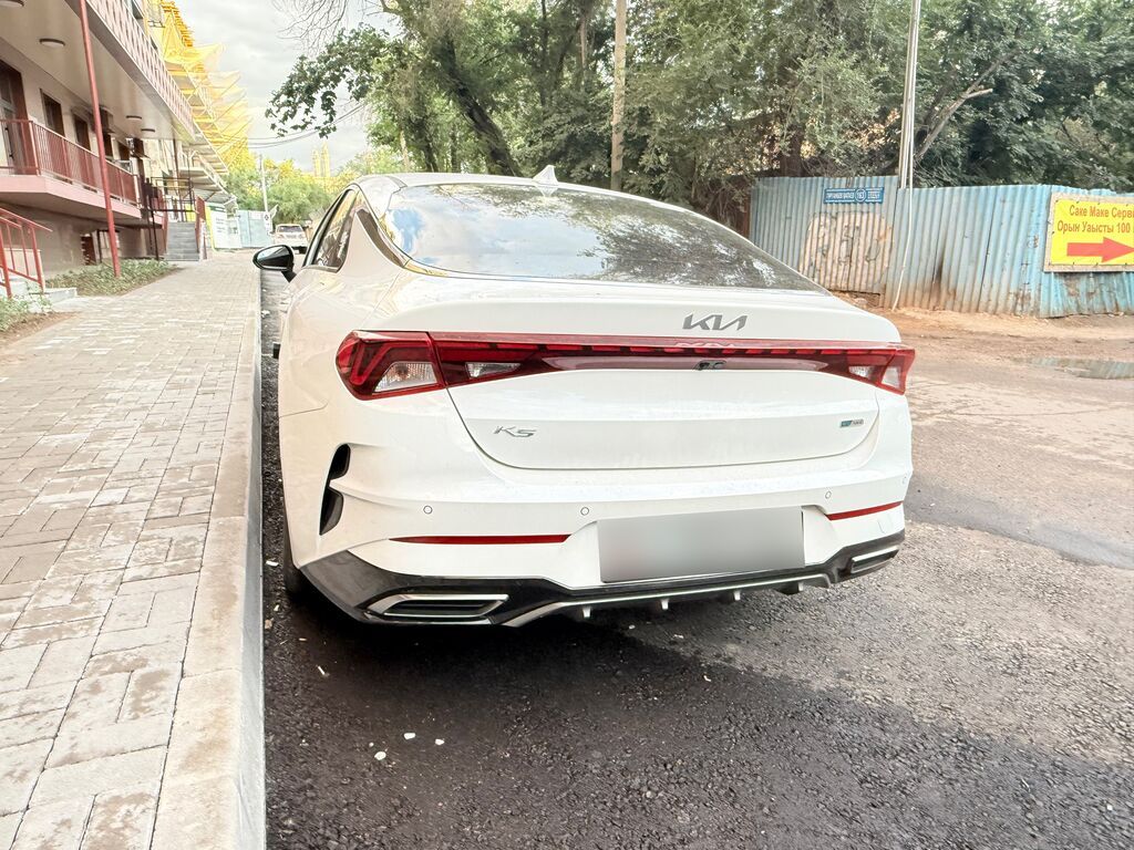 Kia K5: 2021 г., 2 л, Робот, Гибрид, Седан: фото 5