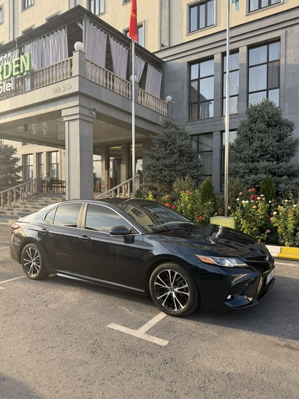 Toyota Camry: 2019 г., 2.5 л, Автомат, Гибрид, Седан: фото 8