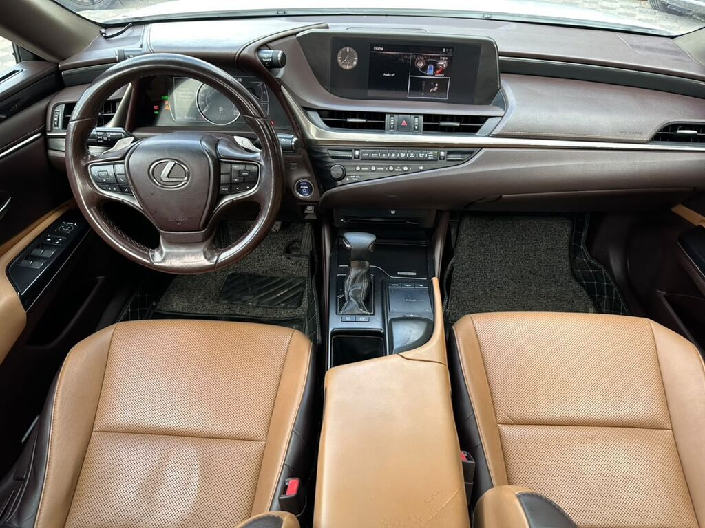 Lexus ES: 2019 г., 2.5 л, Автомат, Гибрид, Седан: фото 7