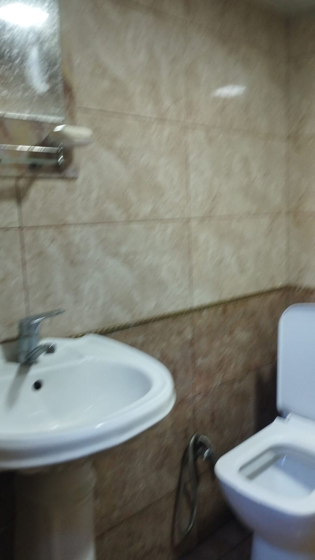 Kirayə otaq – mebellə təmin olunmuş metro İnsaatcilara yaxin Gizlara