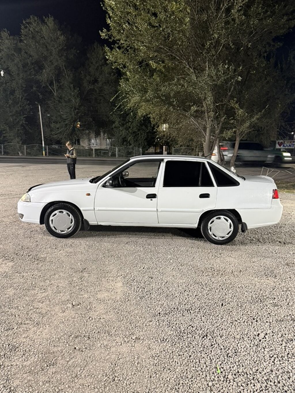 Daewoo Nexia: 2012 г., 1.6 л, Механика, Бензин, Седан: фото 3