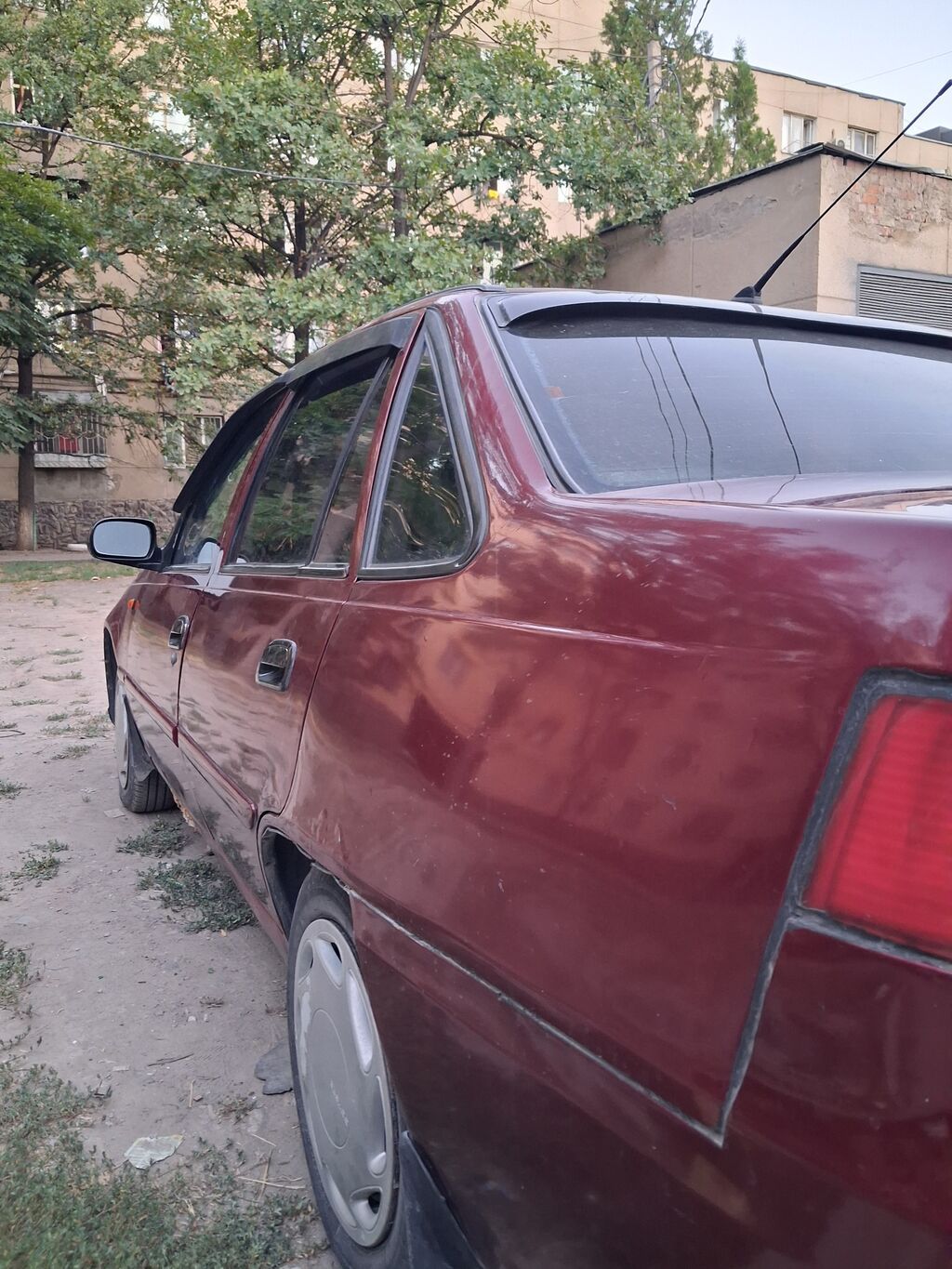 Daewoo Nexia: 2011 г., 1.6 л, Механика, Бензин, Седан: фото 7