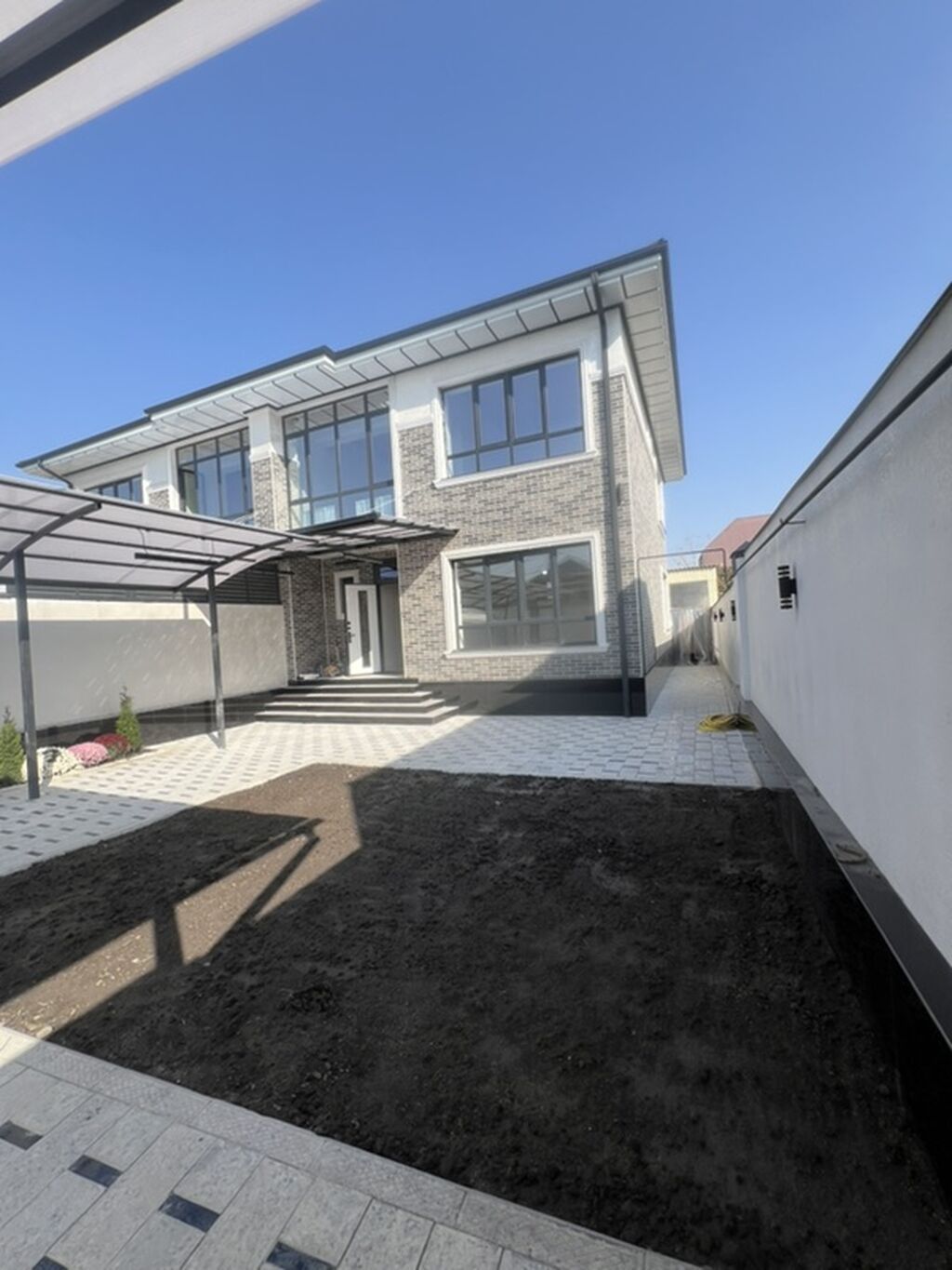 5 комнат, 150 м², 3 соток, Бишкек, Учкун мкр Собственник: фото 1