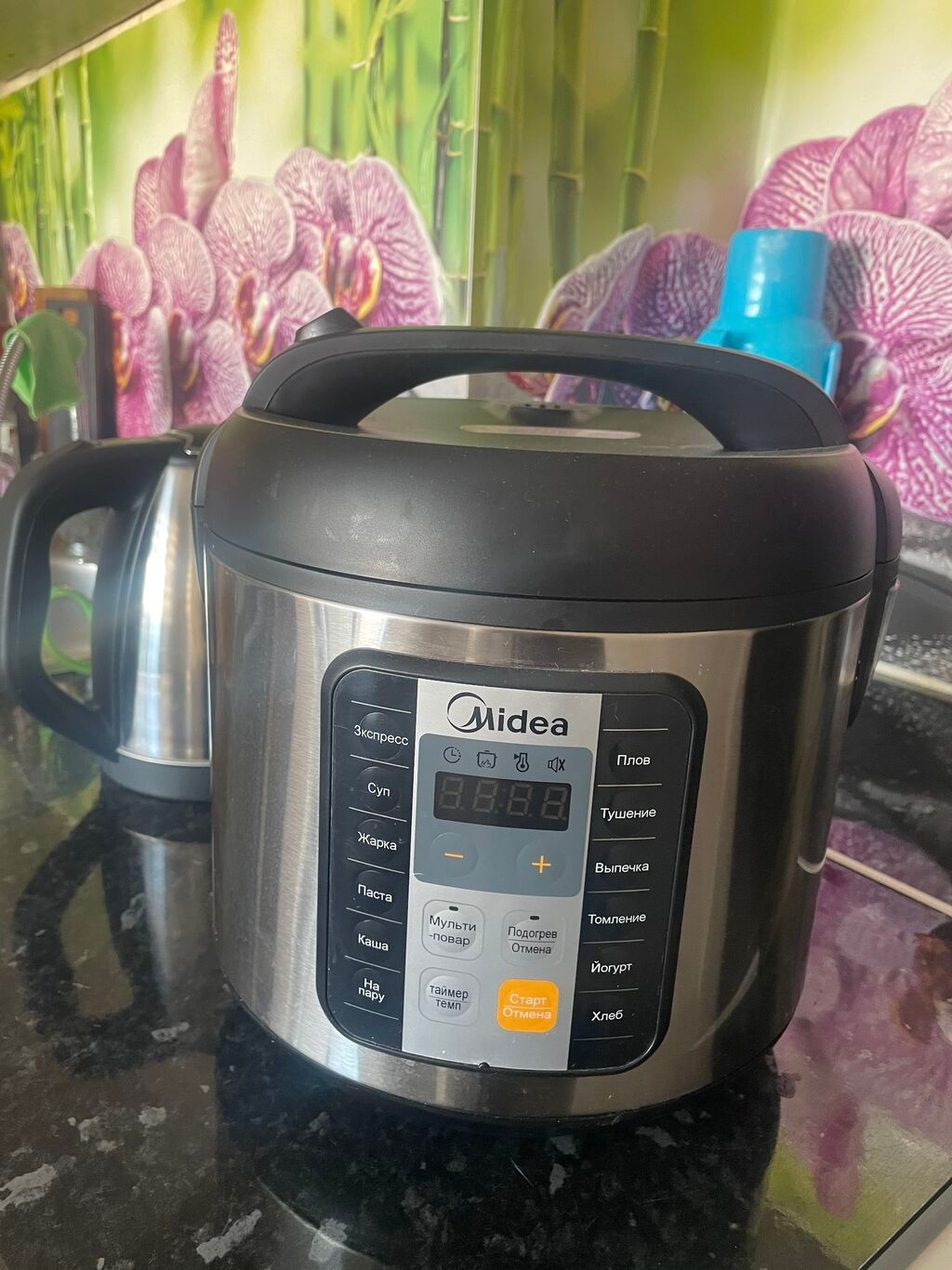 Мультиварка Midea . Почти новая . Пользовались 2раза Без коробки: фото 3