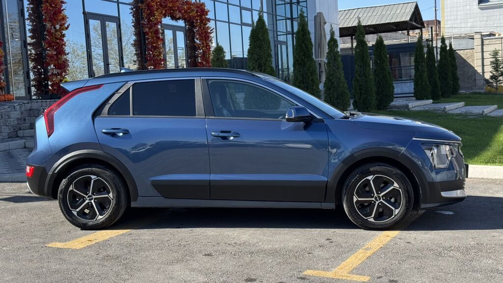Kia Niro: 2022 г., 1.6 л, Автомат, Гибрид, Кроссовер: фото 5